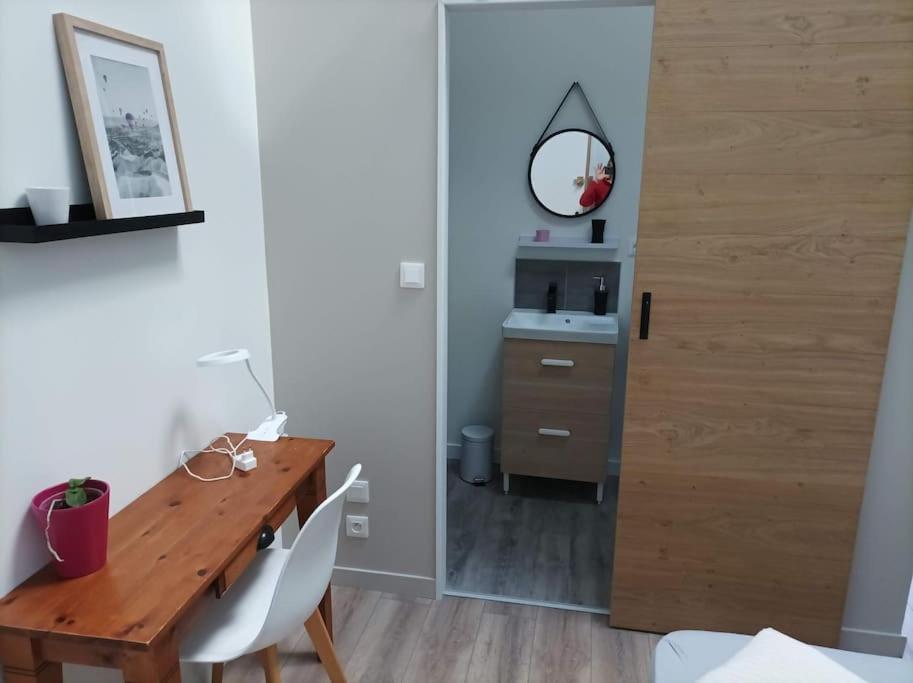 Maison Les Iris - 3 Chambres Et 3 Salles De Bain - 3 A 6 Personnes - Futuroscope Avanton المظهر الخارجي الصورة